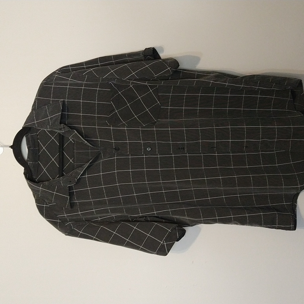 Black and White short sleeves button up